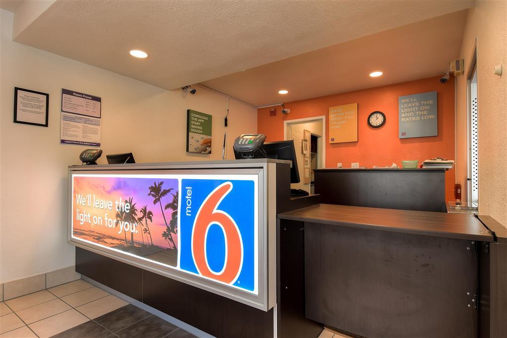 Motel 6-Westminster, Ca - South - Long Beach Area Интериор снимка