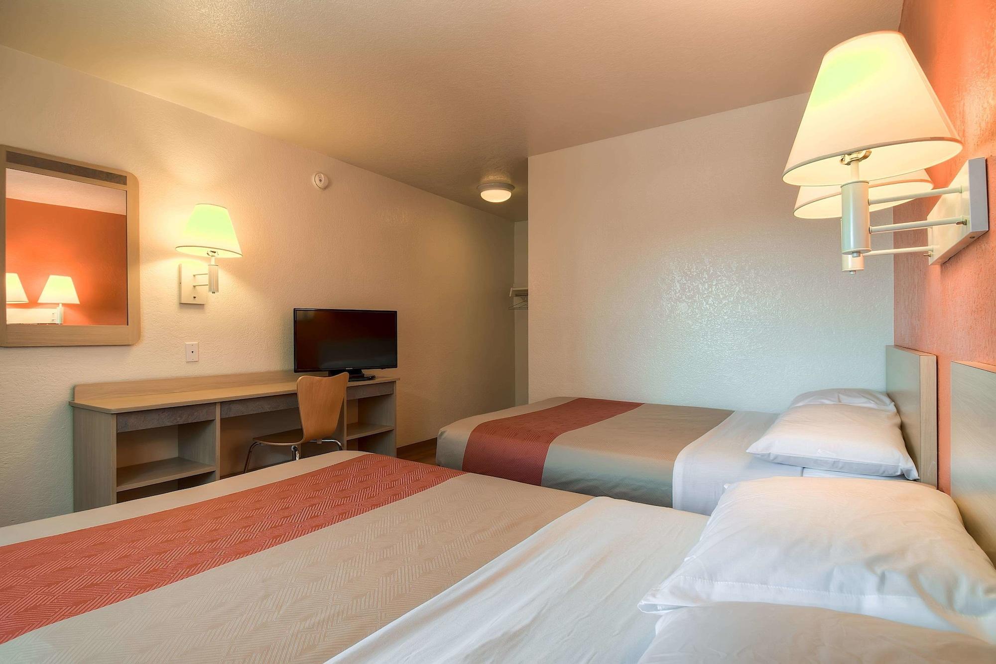 Motel 6-Westminster, Ca - South - Long Beach Area Екстериор снимка